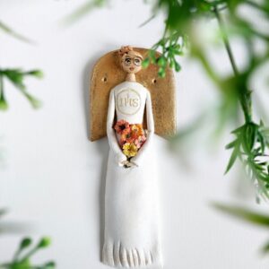 Wisząca figurka Anioł komunijny dla dziewczynki