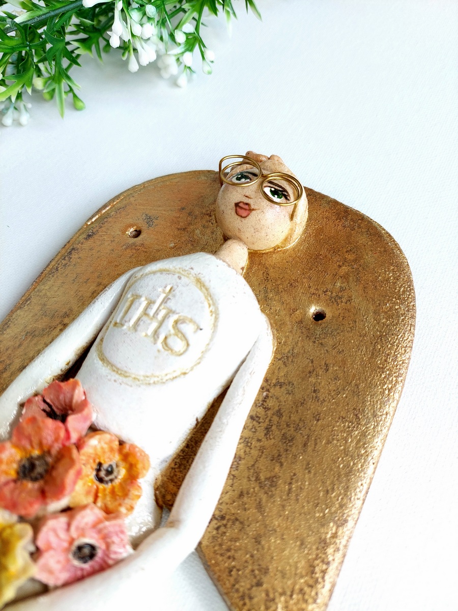 Wisząca figurka Anioł komunijny dla dziewczynki