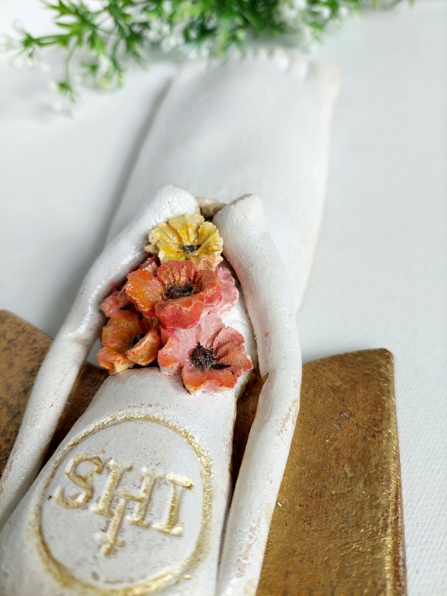 Wisząca figurka Anioł komunijny dla dziewczynki